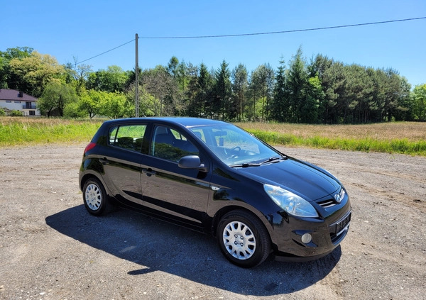 Hyundai i20 cena 17900 przebieg: 79000, rok produkcji 2010 z Kcynia małe 254